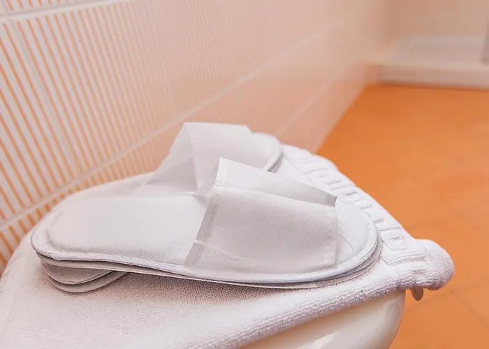 Osteria Da Cesare E 4* Кастель Сан Петро Терме