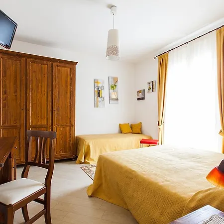 Penzion Osteria Da Cesare E 4*